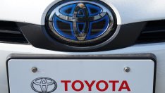 Toyota замразява доставките на 10 модела заради сертифицирането