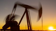 Икономическата несигурност продължава да тежи върху цената на петрола*