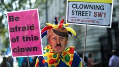 С решението си за парламента Борис Джонсън пусна духа от бутилката