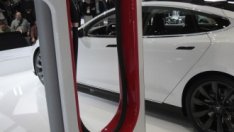 Daimler флиртува с Tesla