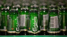 Carlsberg очаква умерен ръст на печалбата, докато потребителите се отдръпват от бирата