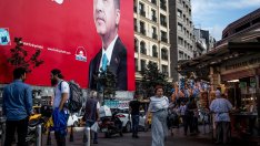 Текущата сметка на Турция остава дълбоко на червено