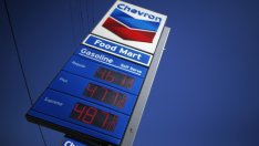 Могат ли енергийните гиганти да си позволят да продължат да плащат дивиденти?