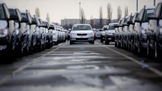 Държавните стимули помагат на автомобилния пазар в Китай да се върне към растеж