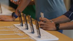 Продажбите на iPhone втора употреба тласкат нагоре пазарния дял на Apple в Индия