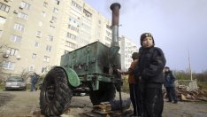 Сблъсъците в Източна Украйна заплашват договорката за мир