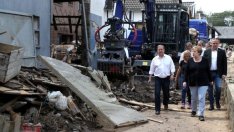 Наводненията в Германия потопиха подкрепата за Армин Лашет