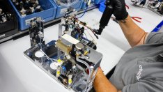 Фабричната активност в САЩ се свива за девети пореден месец през ноември