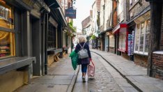 Инфлацията във Великобритания достигна нов 40-годишен връх