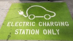 Половината от зарядните станции в ЕС се намират само в две страни