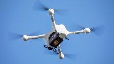 Alphabet осъществи първата търговска доставка по въздух с дрон