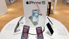 Apple преговаря с Google за внедряване на AI модела ѝ във функции на iPhone