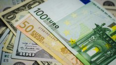 Пазарите се колебаят, технологиите отслабват – а еврото печели влияние