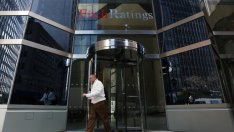 Fitch заплаши Великобритания с понижение на рейтинга