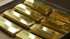 Новият ръст на болните с COVID-19 тласка цената на златото към 8-годишен връх