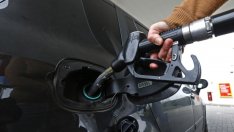 Ще спаси ли евтиният петрол световната икономика?