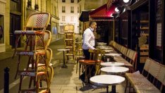 Пандемията пренесе баровете и таверните в гръцките домове