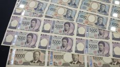 Слабата йена отразява загубата на експортна конкурентоспособност от Япония