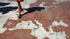 Потреблението и инвестициите дърпат растежа в еврозоната в края на 2015 г.