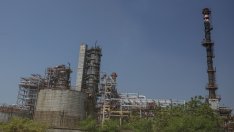 Индия се очертава като последната крепост за рафиниращата индустрия