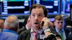 Dow скочи с 230 пункта благодарение на сделката между САЩ и Канада*