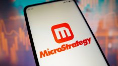 MicroStrategy с първа печалба от девет тримесечия благодарение на биткойните си