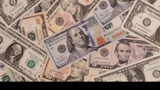 UBS очаква слаб долар