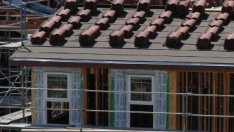 Продажбите на нови жилища в САЩ достигнаха 2,5-годишно дъно