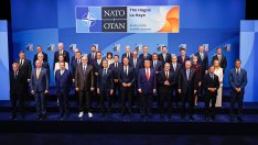 Европа успокоява Тръмп с обещания за НАТО, които не може да си позволи