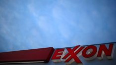 ExxonMobil следва посока, която повечето петролни компании изоставиха