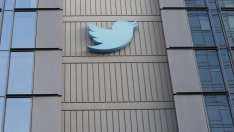 Twitter продължава да губи рекламни клиенти