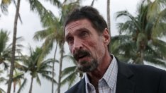 Twitter акаунтът на гуруто в сигурността Джон Макафи е бил хакнат