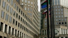 Henkel хвърля око на Wella