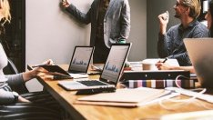 Средната годишна заплата у нас е нараснала с 12% през 2025 г.