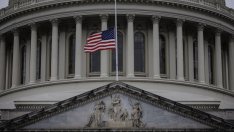 Републиканците в САЩ отхвърлиха собствения си законопроект за финансирането на правителството