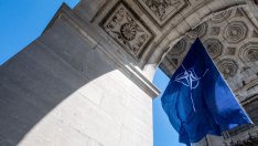 НАТО празнува 75 години, изправен срещу стар враг и нови вътрешни дразги