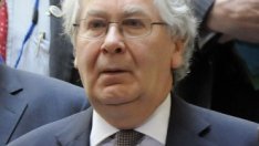 Как Великобритания се оказа в рецесия на фона на повишена инфлация?