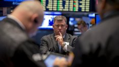 Акциите на Wall Street се търгуват с ръстове след добри данни за производството*