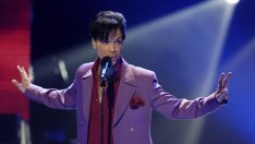 Яке на Принс беше продадено на търг за близо 100 хил. долара