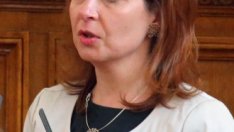 Русинова: Социалната политика трябва да се обърне към отделния човек