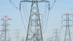 Поевтиняването на тока на международния пазар може да вдигне цените у нас