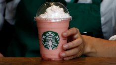Печалбата на Starbucks се увеличава при силен ръст на продажбите в САЩ и Китай