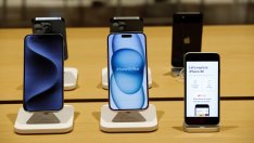 Доставките на смартфони на Apple и Samsung растат през второто тримесечие