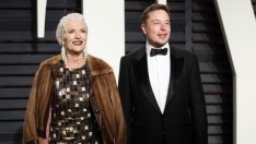 Майката на Илон Мъск и теориите ѝ на конспирацията 