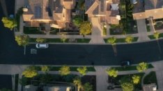 Цените на жилищата в САЩ продължават да растат рекордно