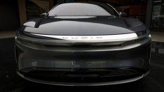 Потенциална звезда в индустрията за електромобили предизвиква лидера Tesla