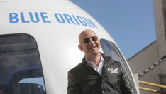 Безос посвещава все повече време на Blue Origin
