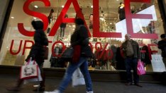 Продажбите на дребно в САЩ растат най-бързо от една година насам