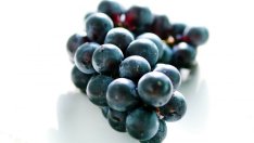 Чепка грозде достигна цена от 8200 долара на търг