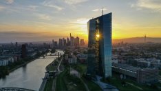 Активността на частния сектор в еврозоната удари 11-месечен връх